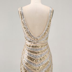 Sparkly Golden V-Neck Bodycon Homecoming Dress - Image 2