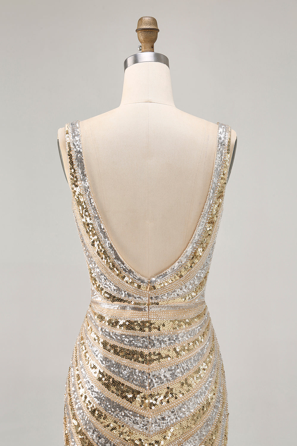 Sparkly Golden V-Neck Bodycon Homecoming Dress - Image 7